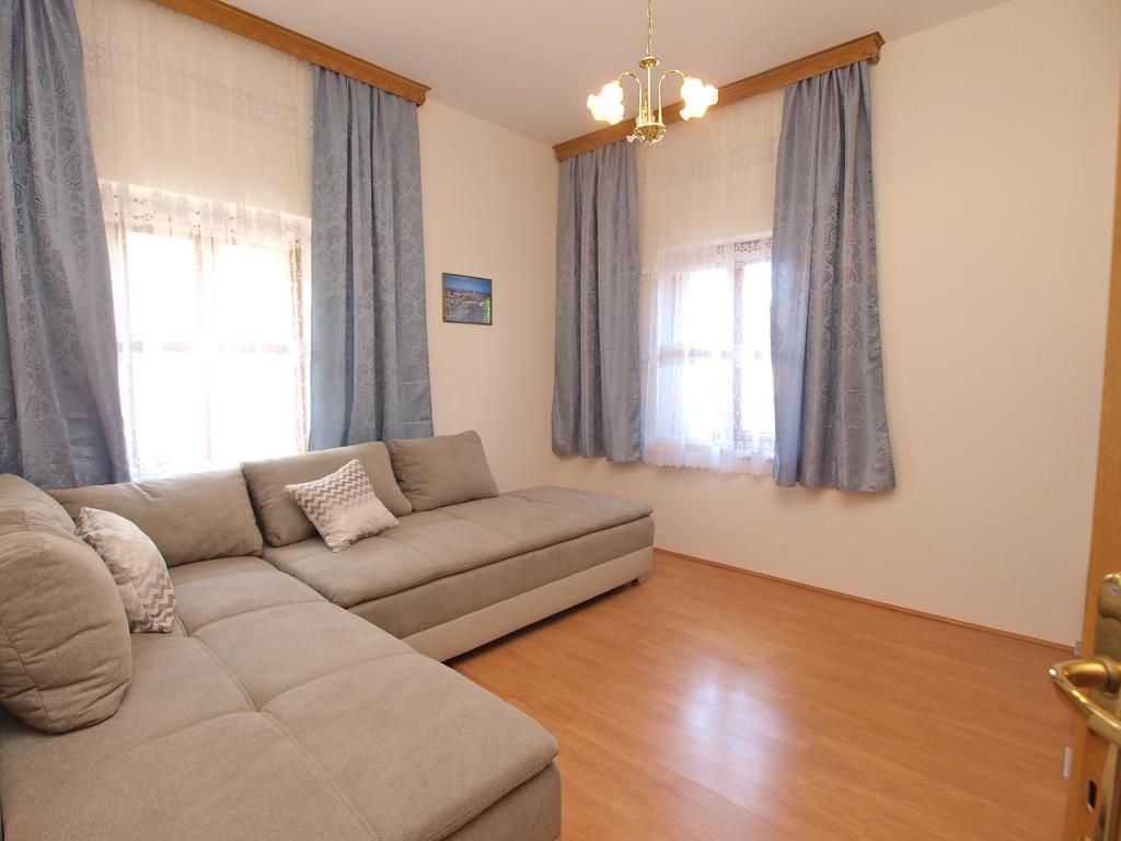Apartments Joko 1160 Πούλα Εξωτερικό φωτογραφία
